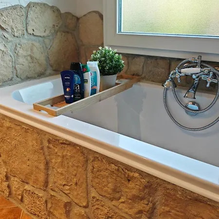 Large Oasis With Terrace, 15 Minutes From Bern Bariswil