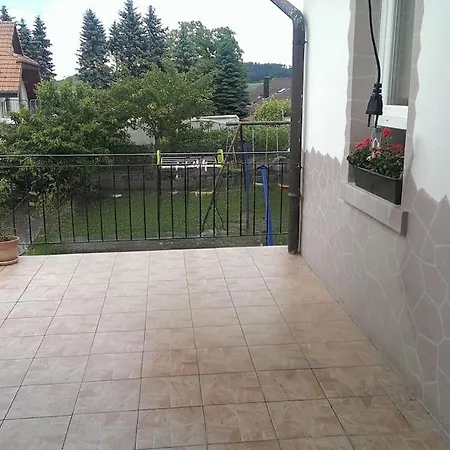 Large Oasis With Terrace, 15 Minutes From Bern Appartamento