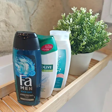 Large Oasis With Terrace, 15 Minutes From Bern アパート *