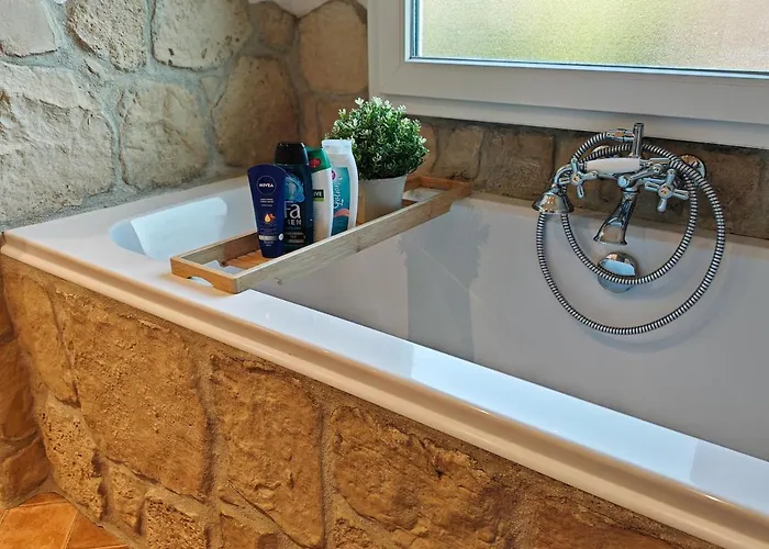 Large Oasis With Terrace, 15 Minutes From Bern Bariswil